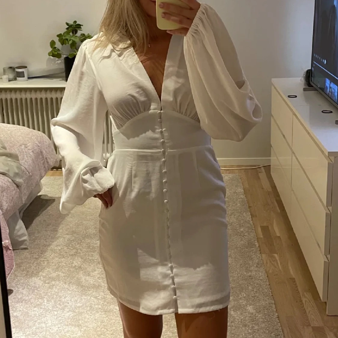 Vit studentklänning 