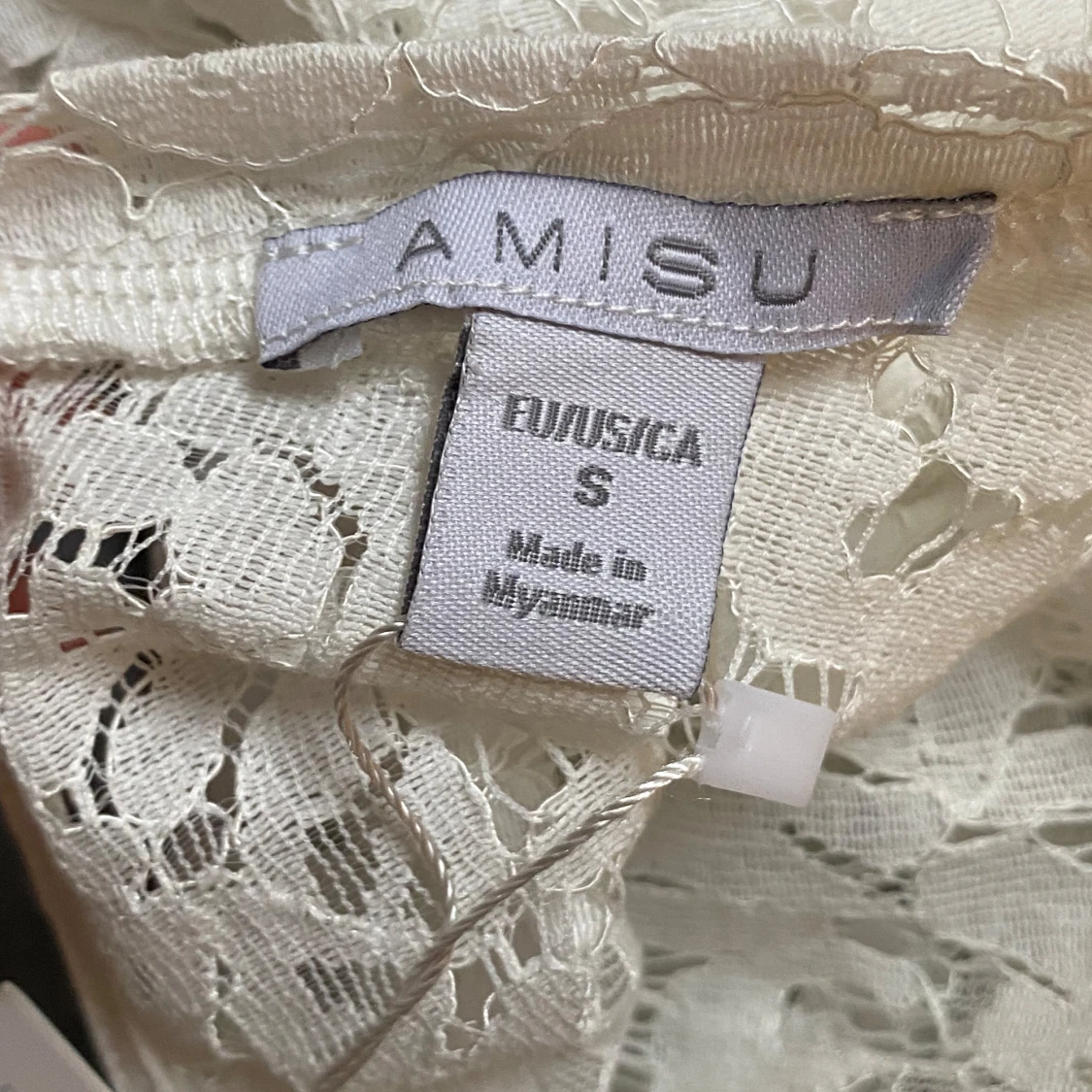 Vit spetsblus från Amisu - 91