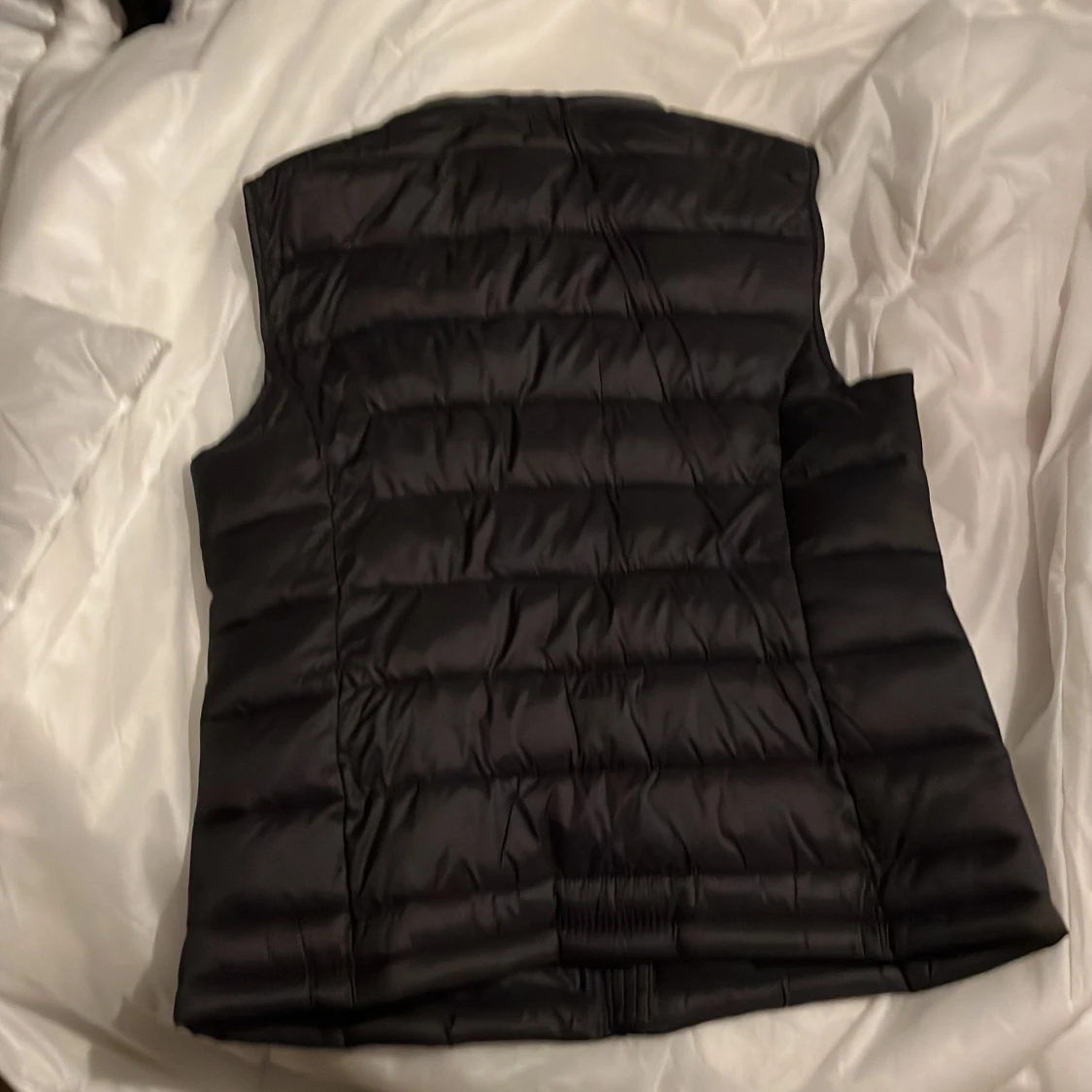 Svart dunväst från Vila - 90