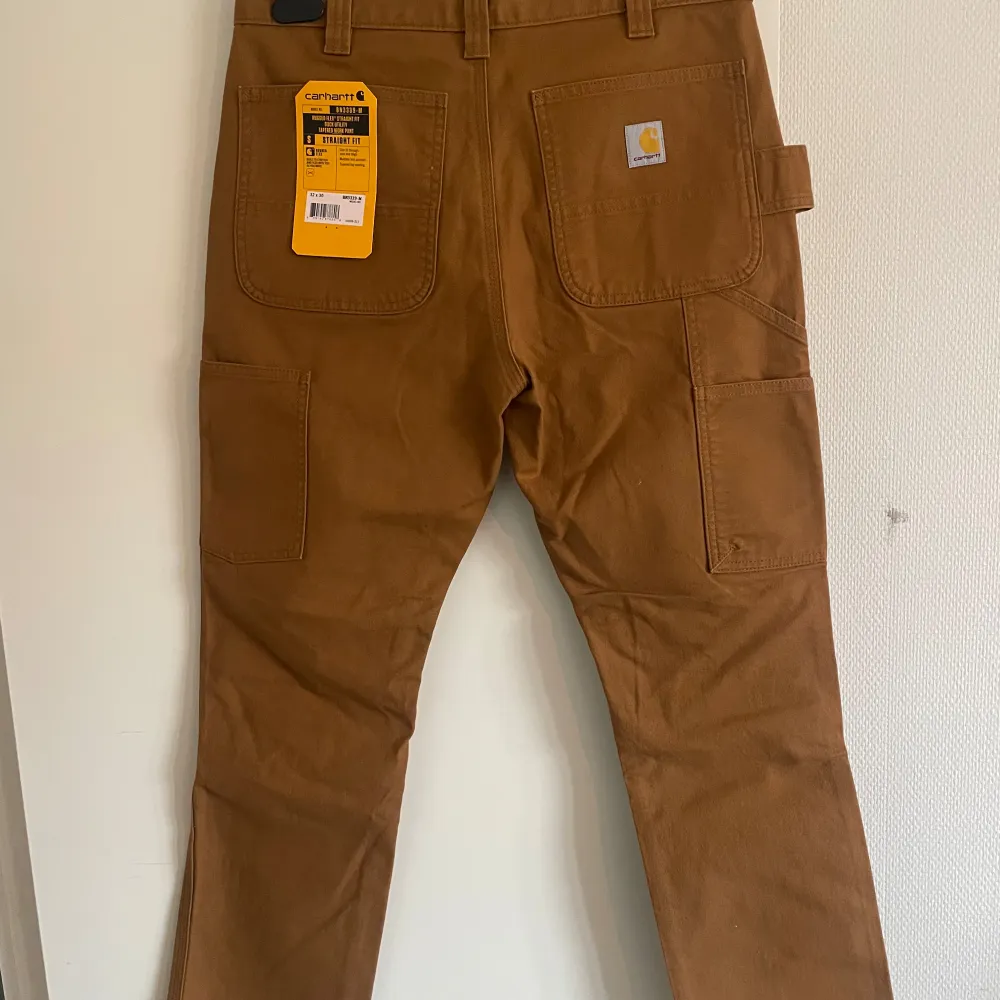 Helt nya med lappar kvar! Nypris 1400kr. Jeans & Byxor.