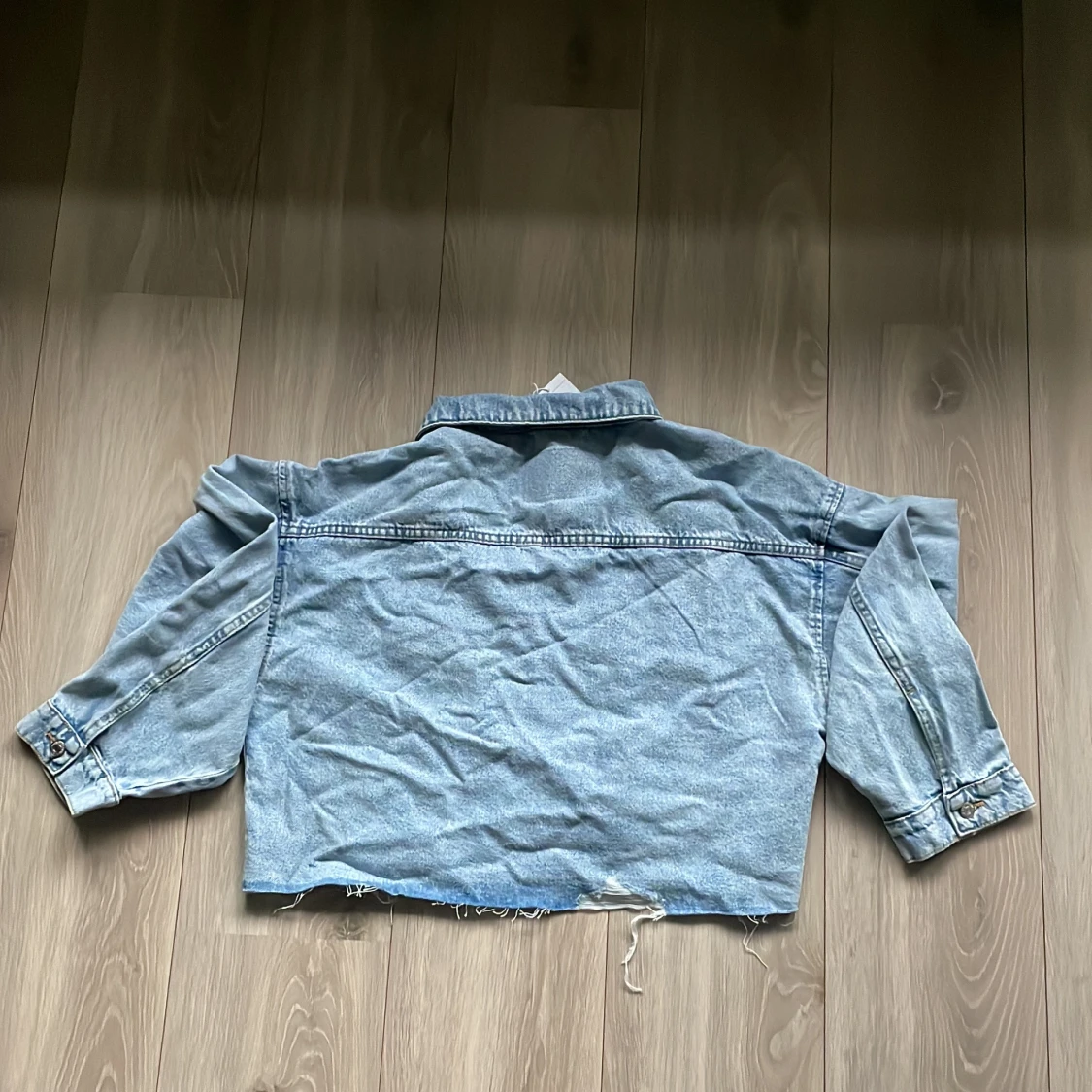 Ljusblå croppad jeansjacka H&M - 91