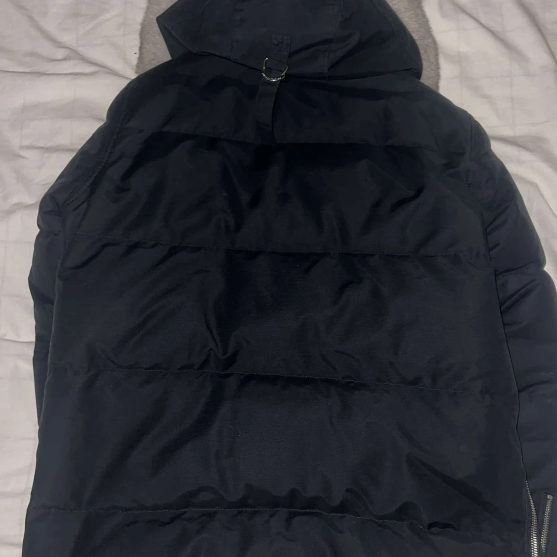 Säljer min moose knuckle jacka då jag köpt en ny jacka och inte använder denna längre! - 92