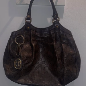 Väska - Som helt ny, kom privat för mer info💋