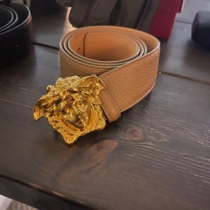 Versace medusa helt ny - Aldrig använt, nypris 4000kr