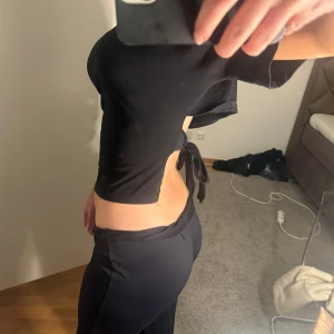 Knyttopp - As fin knyt topp / fest topp från nelly i str S/M 