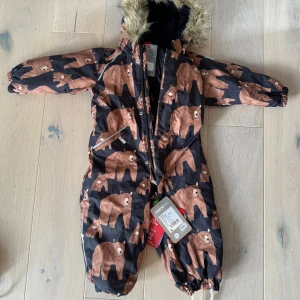 Reima overall storlek 92 - Reima overall med prislappen kvar. Från rökfritt och djurfritt hem. 
