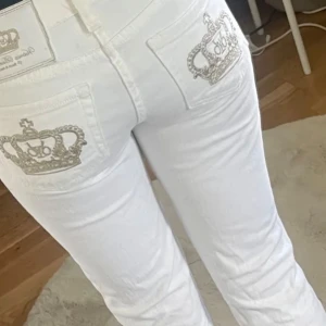 W27 Victoria Beckham jeans  - Helt oanvända med lappen kvar. Lågmidjade  jeans  W27