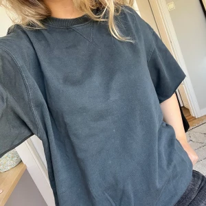 Sweatshirt t-shirt - T-shirt i sweatshirt modell❣️