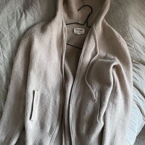 Soft goat zipup - Super fin zip up från soft goat!