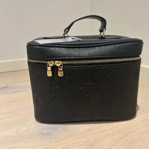 Necessär  - Ny necessär, 