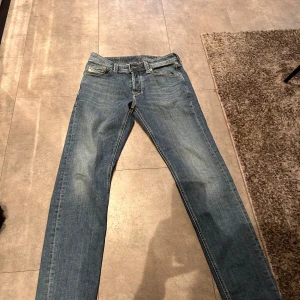 Diesel  - Säljer dessa diesel jeans. W29 L32. Använda en gång. Nypris 1400.