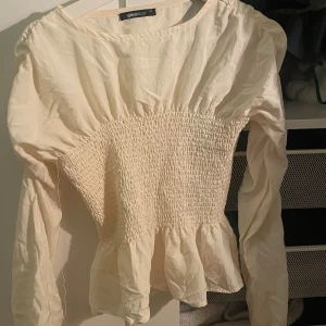 Blus - Superfin blus från Gina Tricot!💕