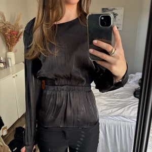 Fest blus - Supersnygg blus😍