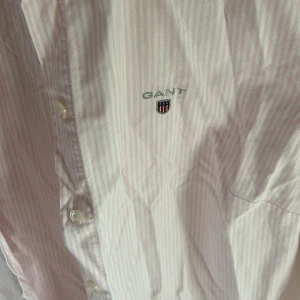 Super fin skjorta i rosa - Aldrig använd 