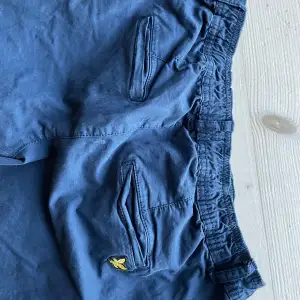 Bycksor marin blå lyle scott