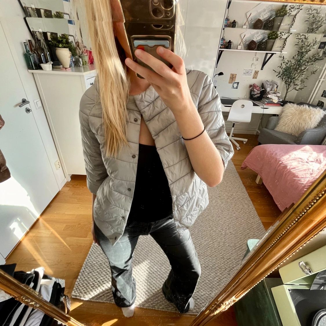 Grå pufferjacka - 92