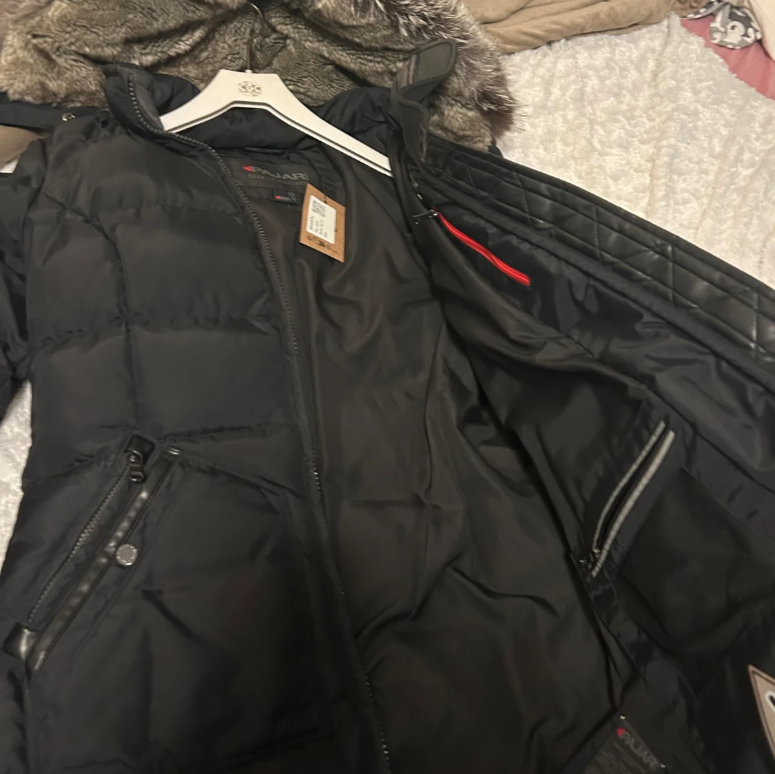 Pajari dunjacka med pälskrage - 91