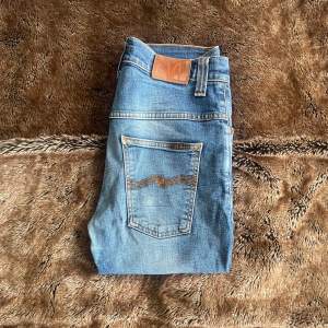 Nudie jeans | modell Thin Finn | storlek 32/32 | fint skick | svarar gärna på frågor// Borgströms 