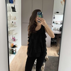 Snygg volangtopp  - Super snygg volangtopp! 