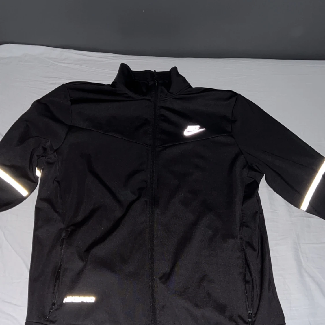 Svart träningsjacka från Nike