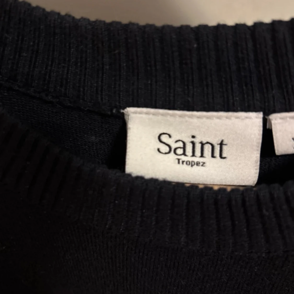 Svart tröja från Saint Tropez - 2