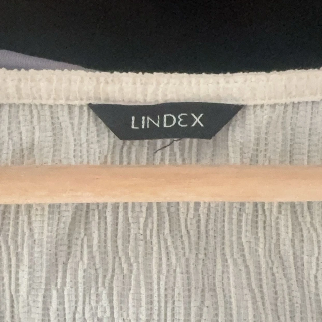 Vit blus från Lindex - 3