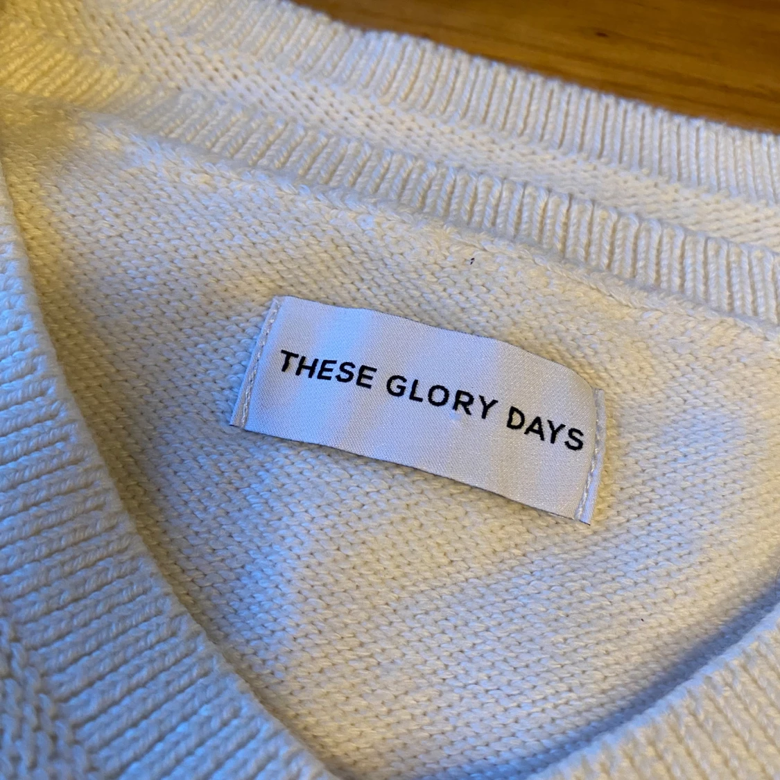 Vit tröja från These Glory Days - 1