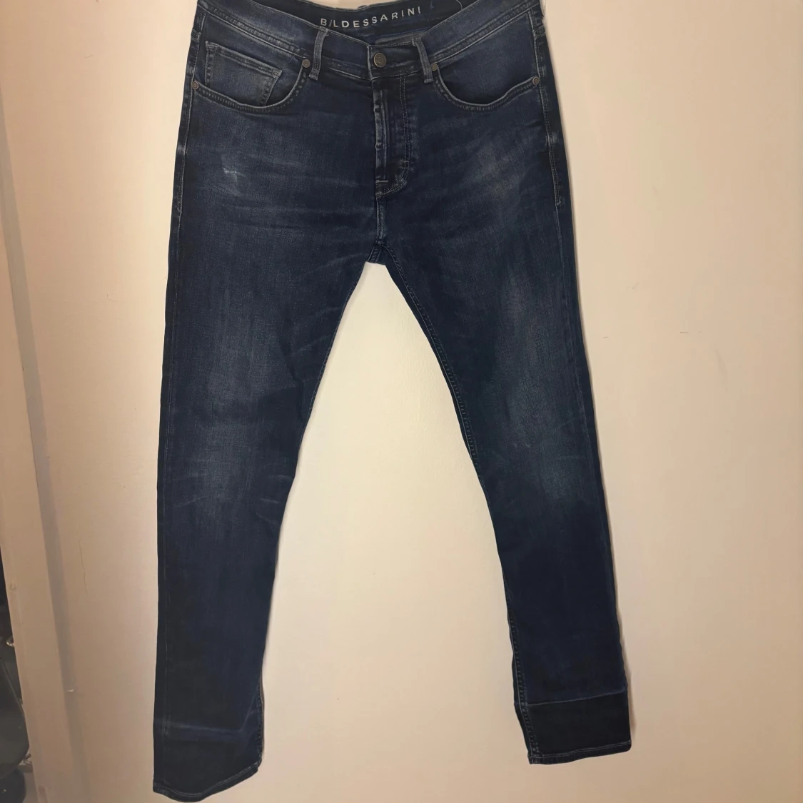 Mörkblå jeans från Baldessarini