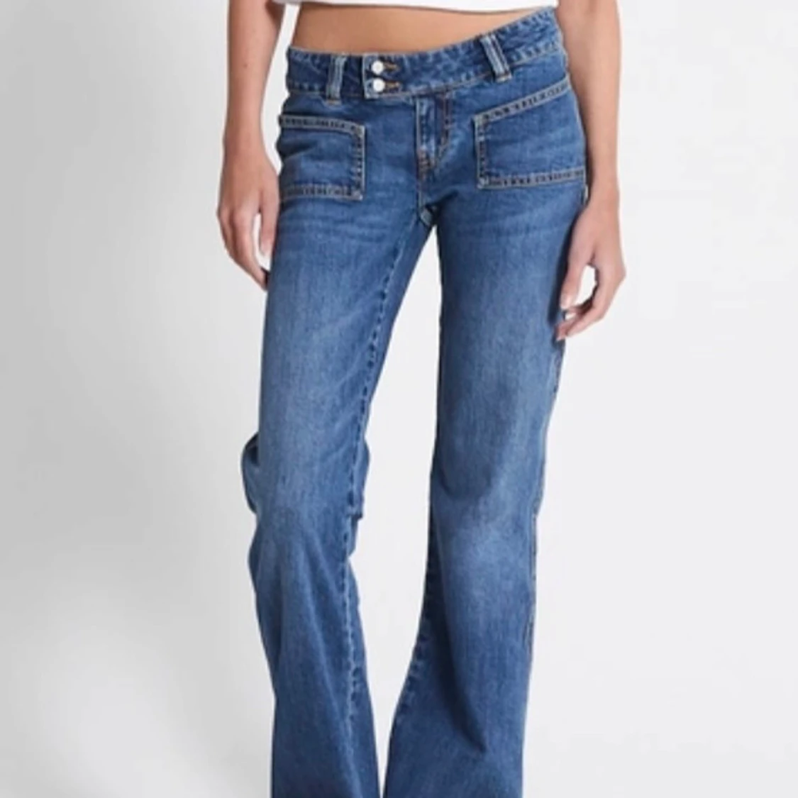 lågmidjade jeans