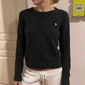 Svart stickad tröja från Ralph Lauren - Stickad tröja från Ralp lauren 
