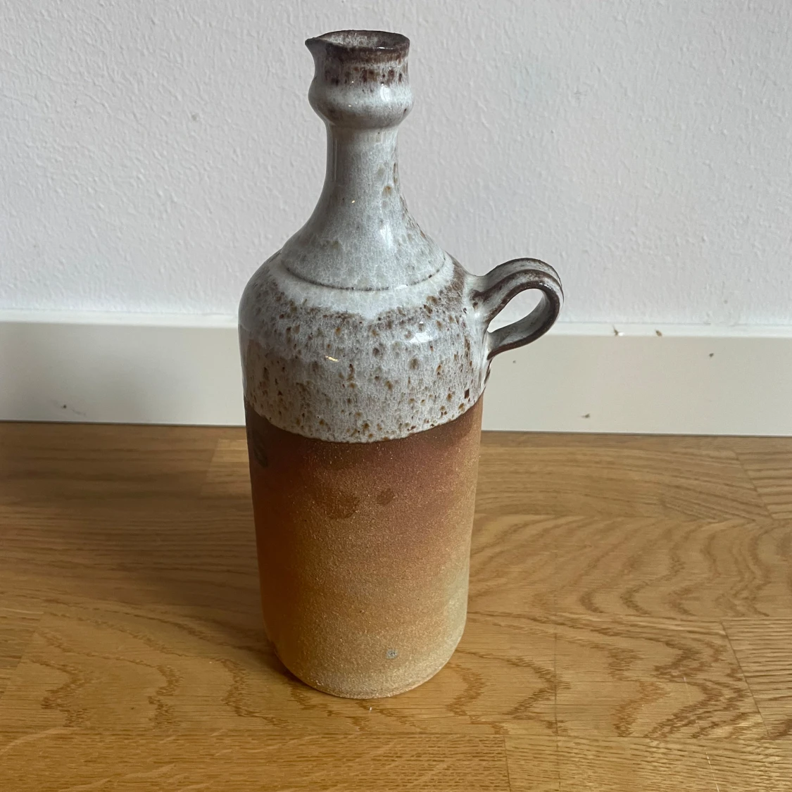 Keramikkanna med handtag