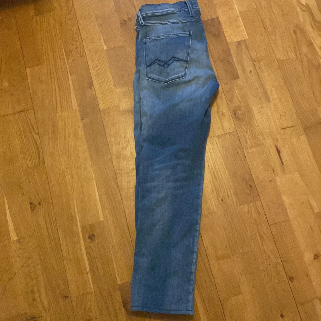 Blå jeans från Replay - 90