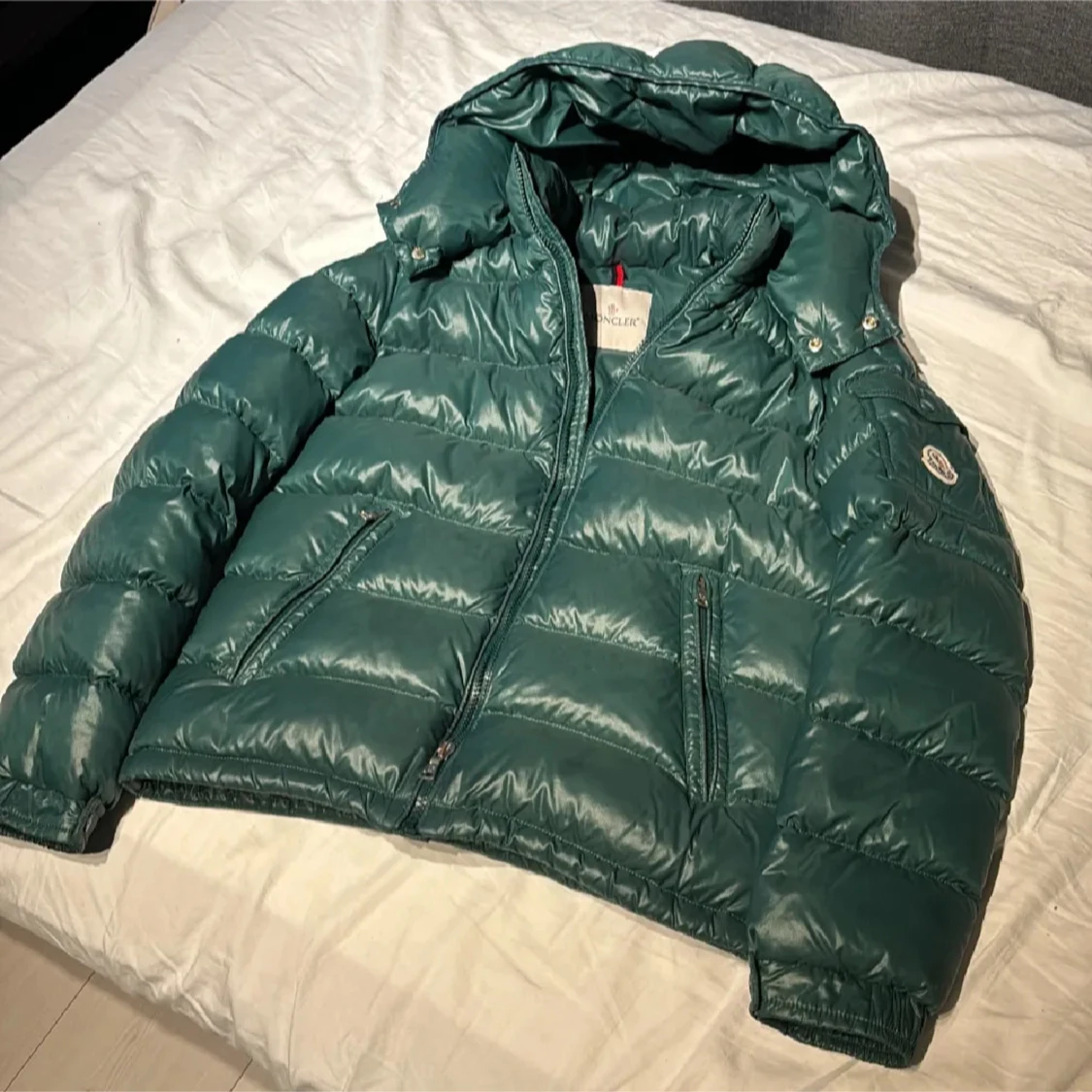 Grön dunjacka från Moncler