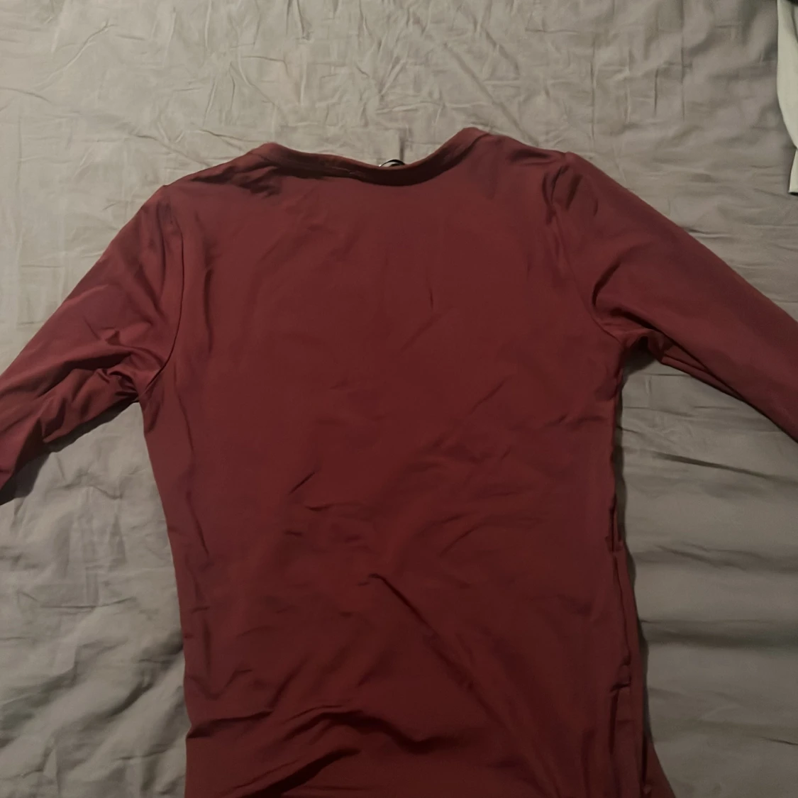 Vinröd långärmad topp från 157 - 91