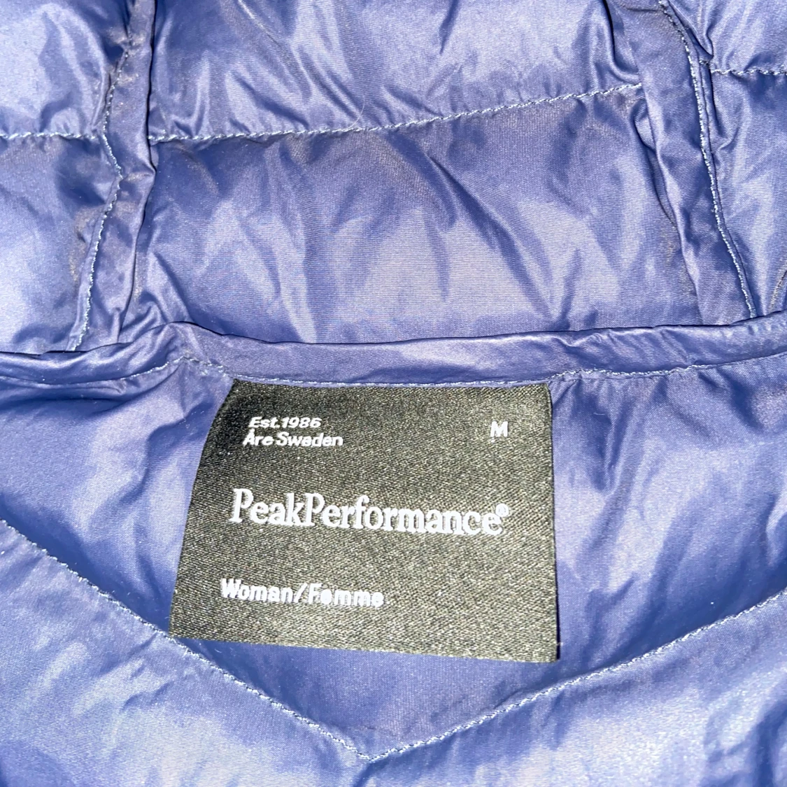 Blå dunjacka från Peak Performance - 92