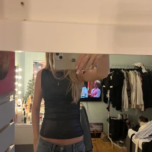 Grå glittrig topp - Perfekt till fest och nyår😍😍