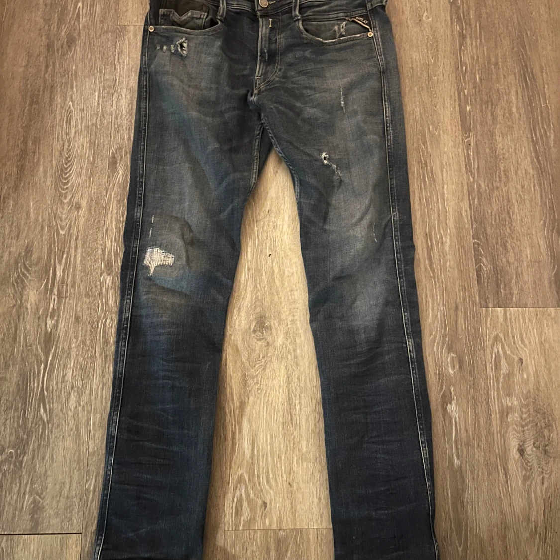 Replay anbass hyperflex med slitningar