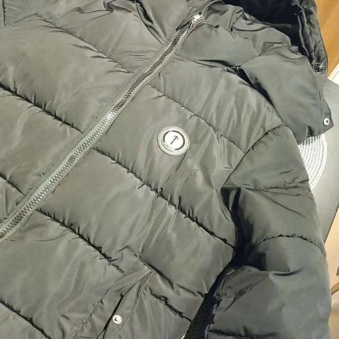 Svart pufferjacka från Trapstar