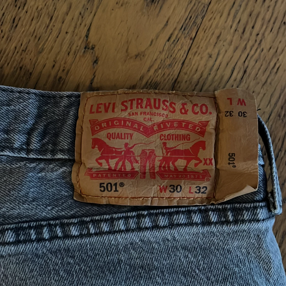 Levis 501 W30 L32 - 90