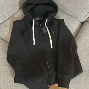  Polo Ralph hoodie svart - Svart polo hoodie priset kan diskuteras 