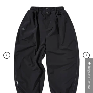 Letar efter baggy ski pants) locking for baggy ski pants - Needs baggy ski pants dm me if you have a pair. Behöver baggy skidbyxor nu om du har ett par hör av dig till mig så köper jag ‼️‼️‼️‼️‼️‼️