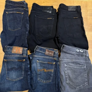 👖Nudie bulk 👖 - Säljer nu 5 par Nudie jeans och ett par dundup för endast ❗️1549kr ❗️storlekar: w27 till w31. //rexresell⭐️