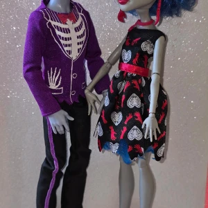 Monster high  - Love is not dead, Slo Mo och Ghoulia yelps 