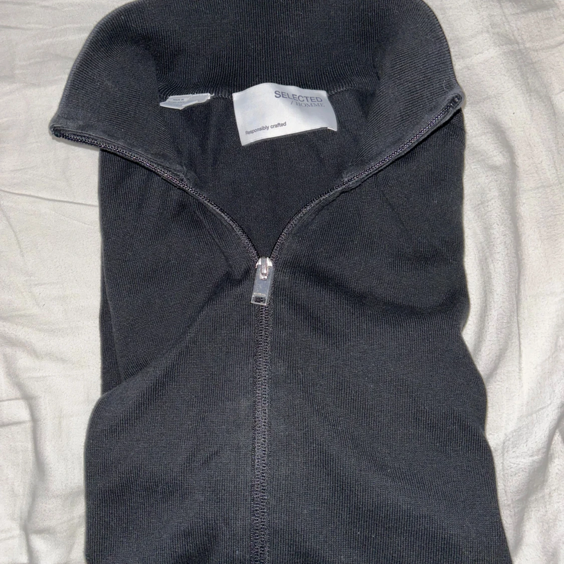 Svart hel-zip från selected homme