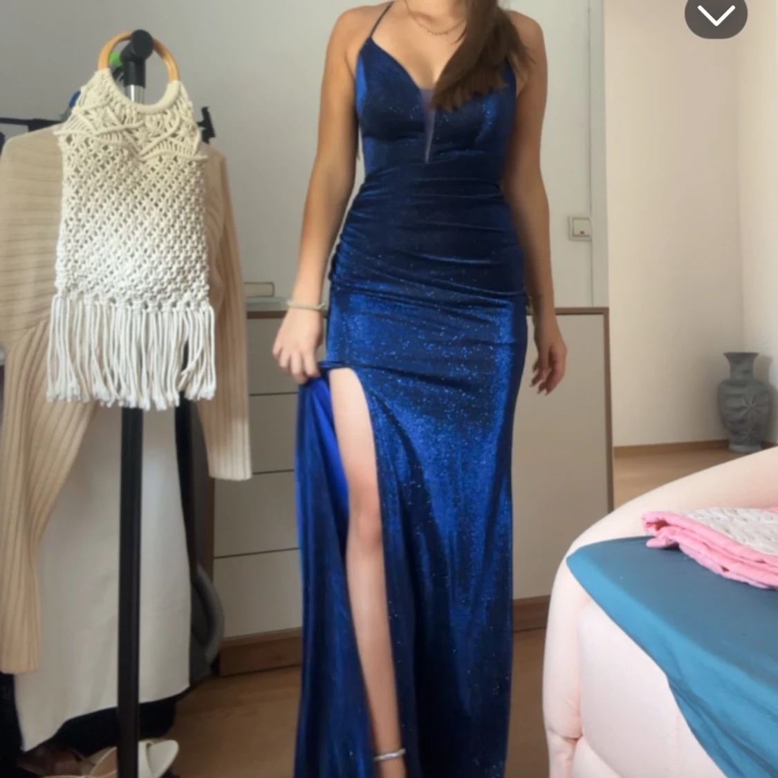 Blå glittrig balklänning - 1