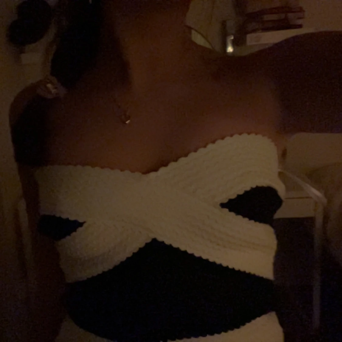 Randig klänning i svart och vit - 92