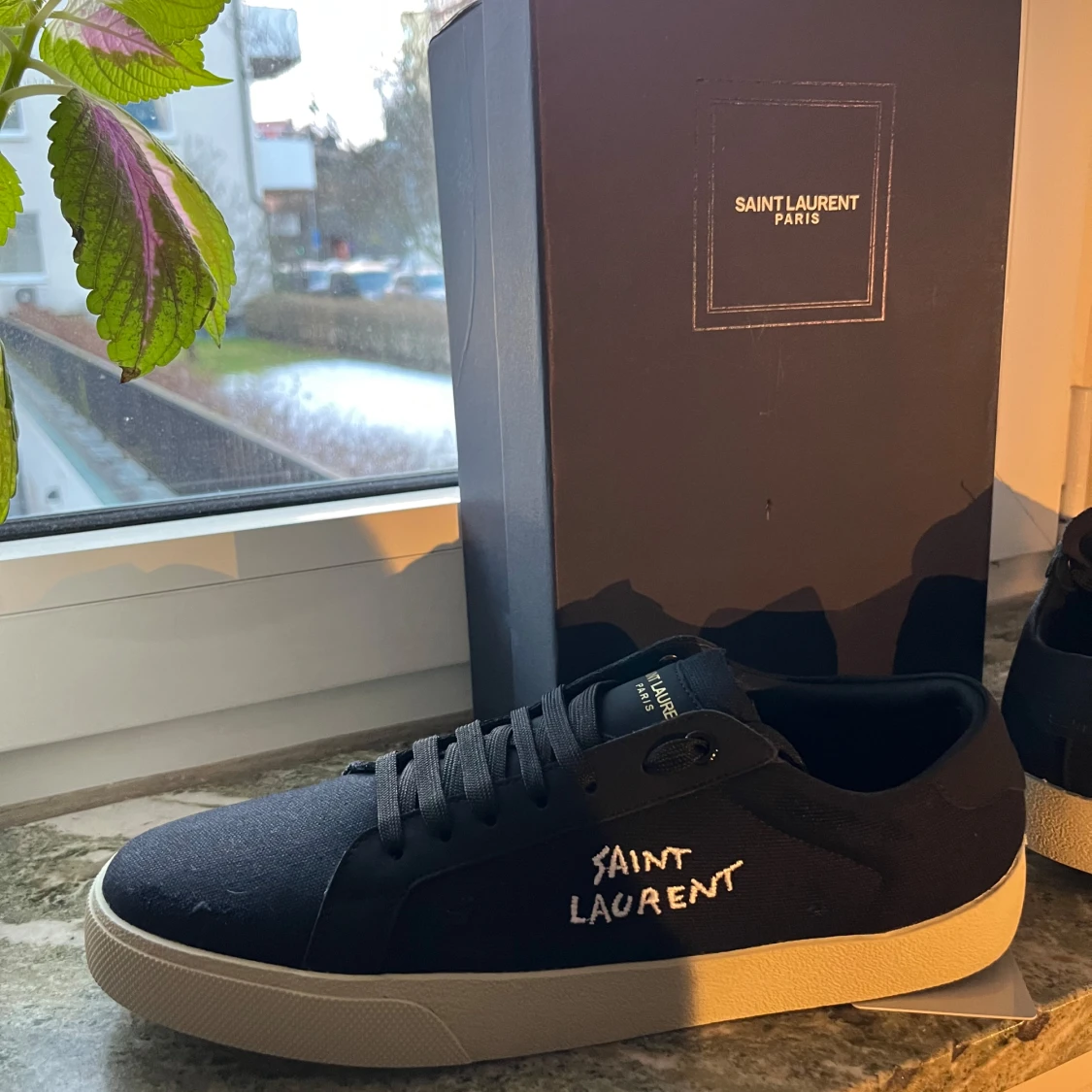 Svarta sneakers från Saint Laurent - 91