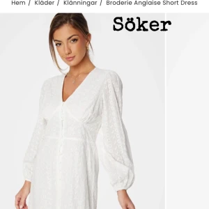 SÖKER - , Söker denna klänning i storlek 34 så om du har en skriv gärna till mig🙏🏼🫶🏻🫶🏻
