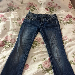 Miss me  - Snygga lågmidjade jeans från miss me! Säljer då de inte kommer till användning längre, skriv för frågor 💕