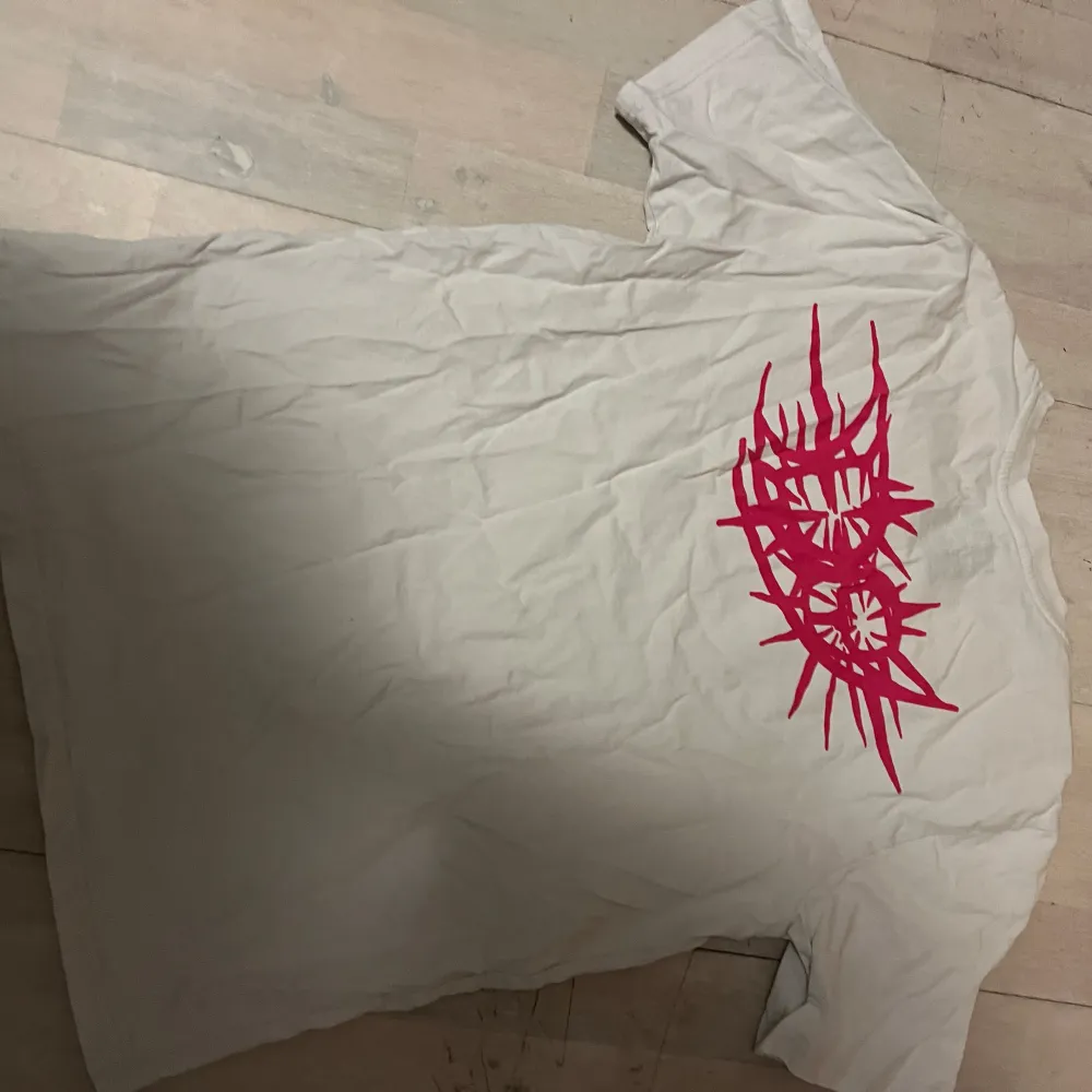 bladee merch från way out west 2023, legalize drain. storlek s, går att förhandla . T-paidat.